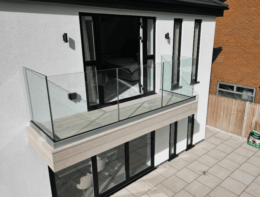 Frameless channel glass balcony with unobstructed views