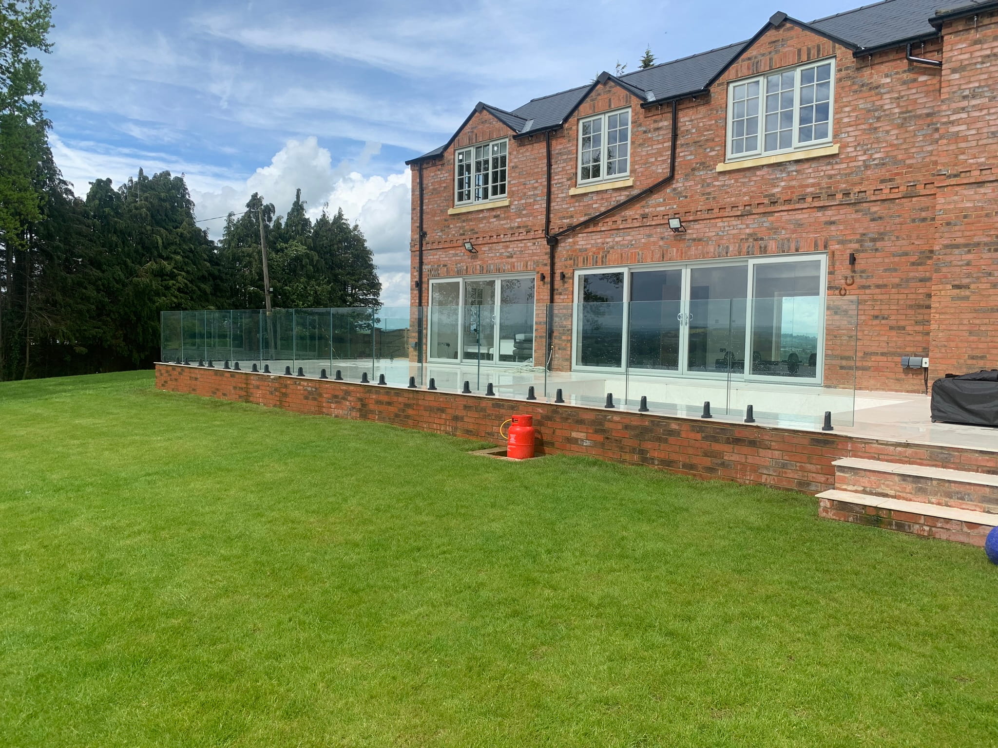 Diamond-drilled porcelain tile with stainless spigot base plate, Worksop